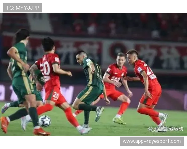 海港2-2遭浙江队补时绝平,弗兰克关键进球挽回败局 海港2-2遭浙江队补时绝平,弗兰克关键进球挽回败局